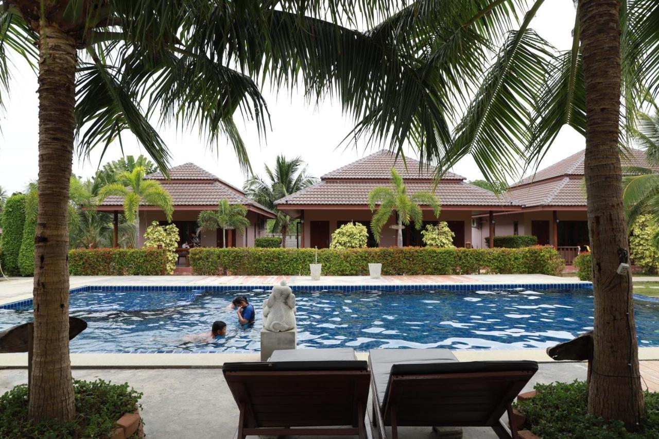 Waterside Resort Pran Buri Εξωτερικό φωτογραφία